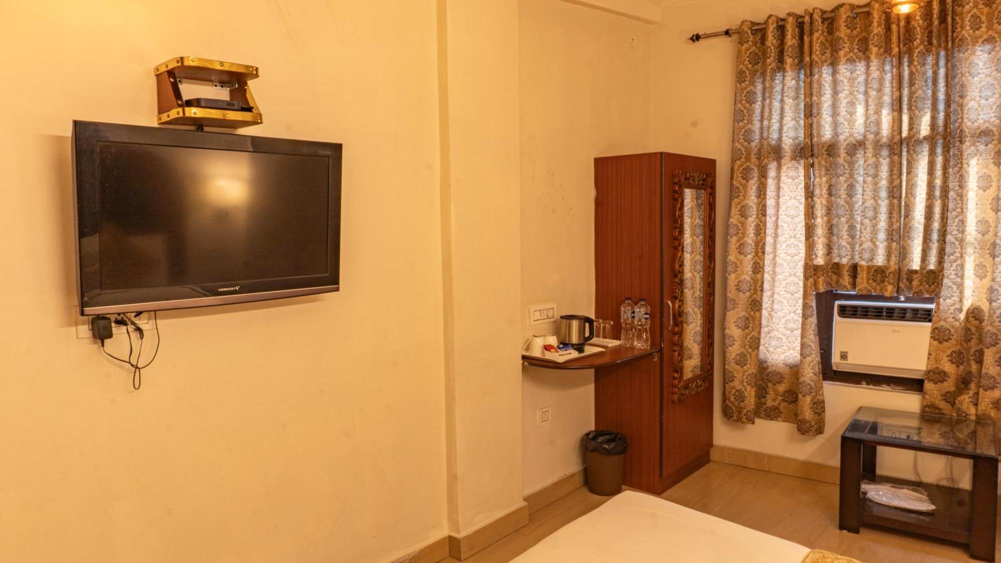 The Neeraj Palace Rishīkesh Eksteriør billede